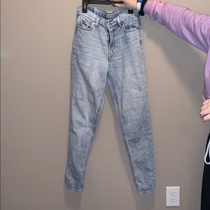 American Eagle Light wash jeans